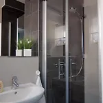 Komfortable Apartment-wohnung Vendégház