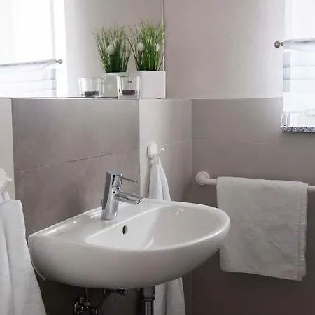 Komfortable Apartment-wohnung 4* 富尔达